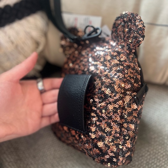 Rare Disney Parks x Loungefly Belle of the Bronze Wristlet NWT - Picture 4 of 5